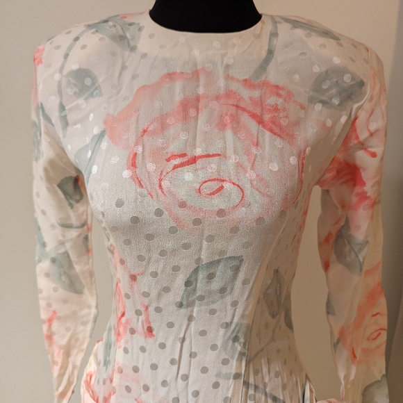 Vintage 1980's Silks By St. Gillian Cream Roses Floral 100% Silk Dress Size 4 - Picture 2 of 13